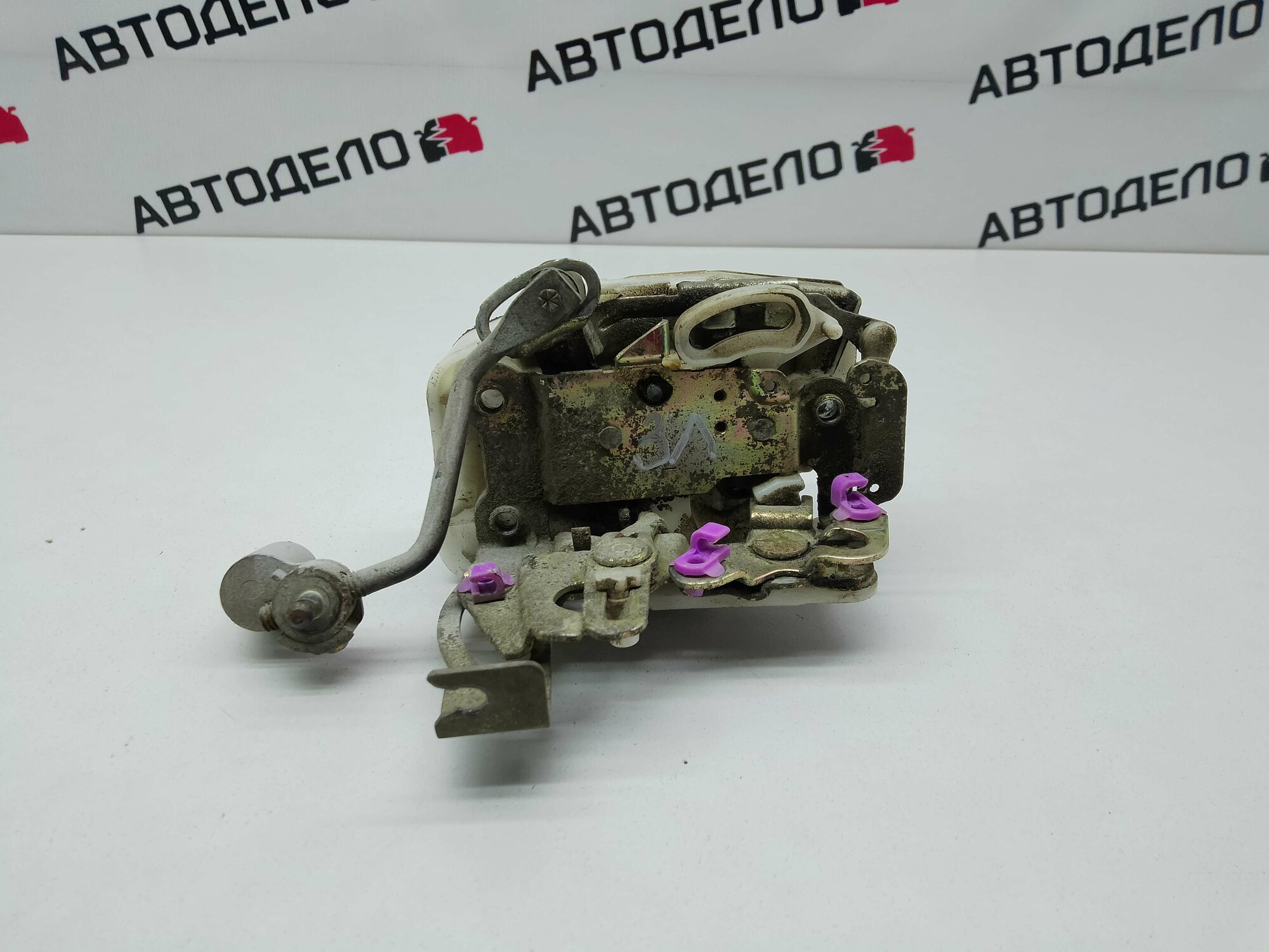 Замок двери задний левый Honda Avancier 2001 г