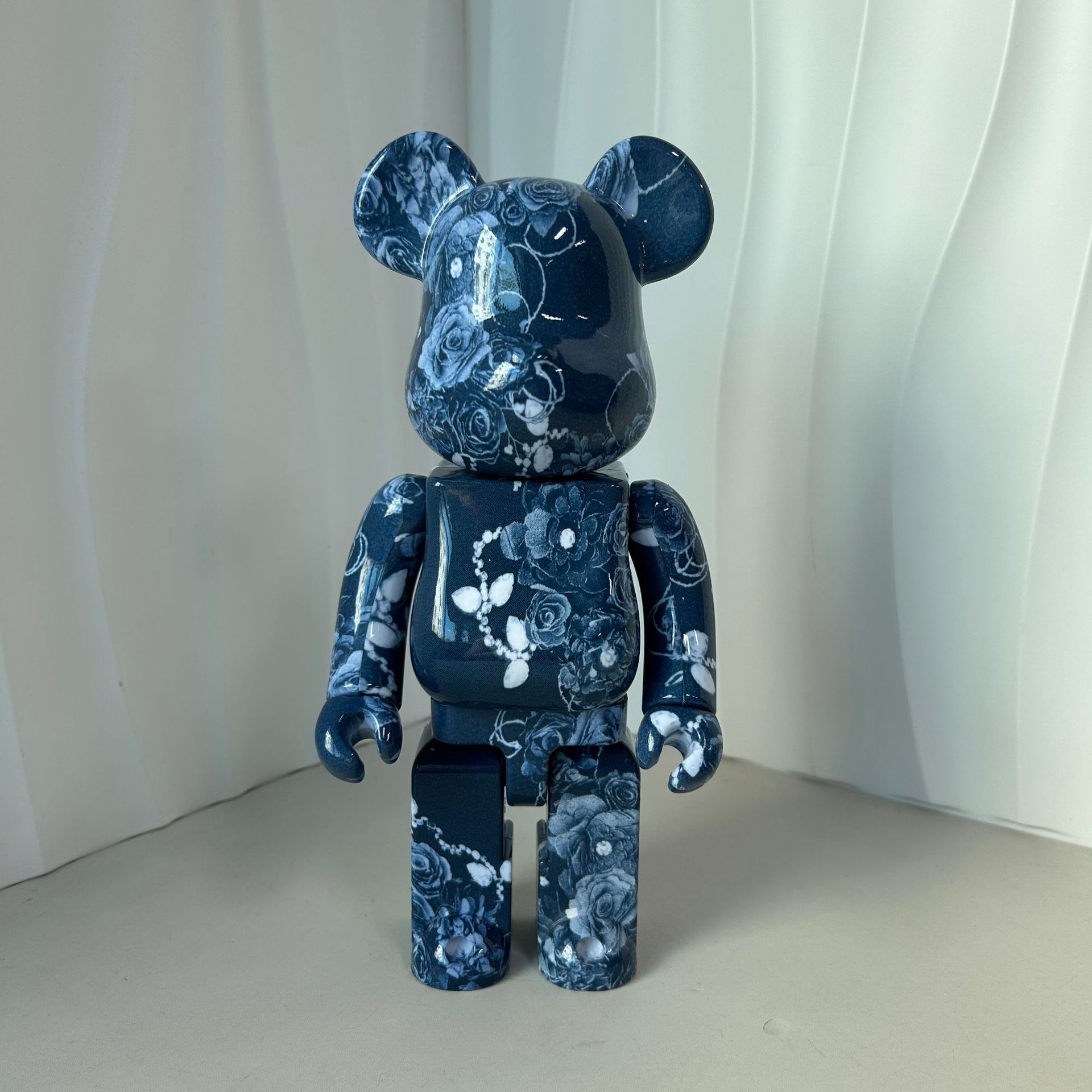 Плюшевая игрушка Bearbrick 400% Blue Rose Violent Bear, конструктор, стильное украшение для гостиной и рабочего стола