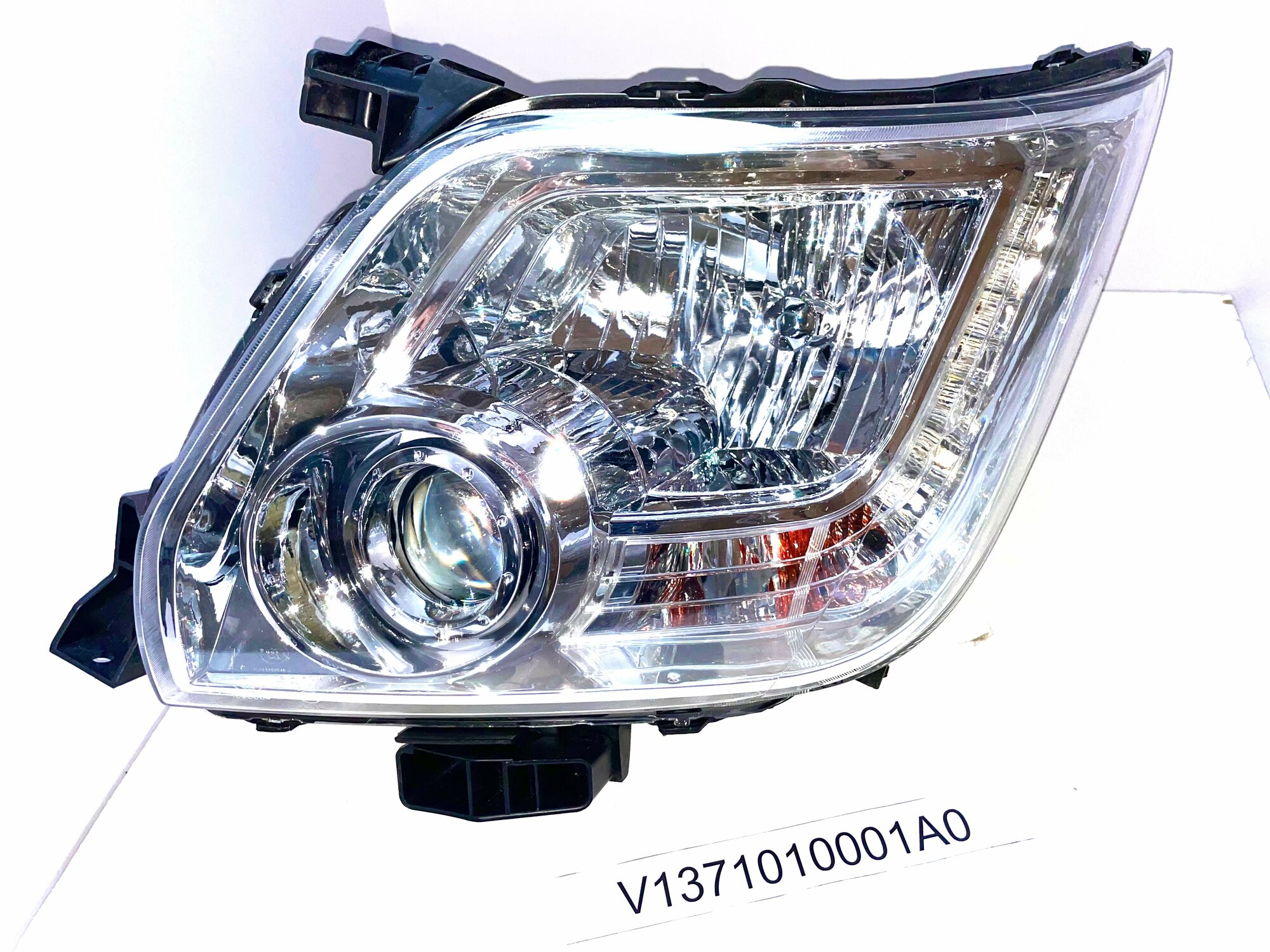 Фара Foton V1371010001A0