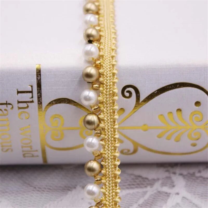 Кружевная лента с жемчугом и бисером, Gold White, SG-018