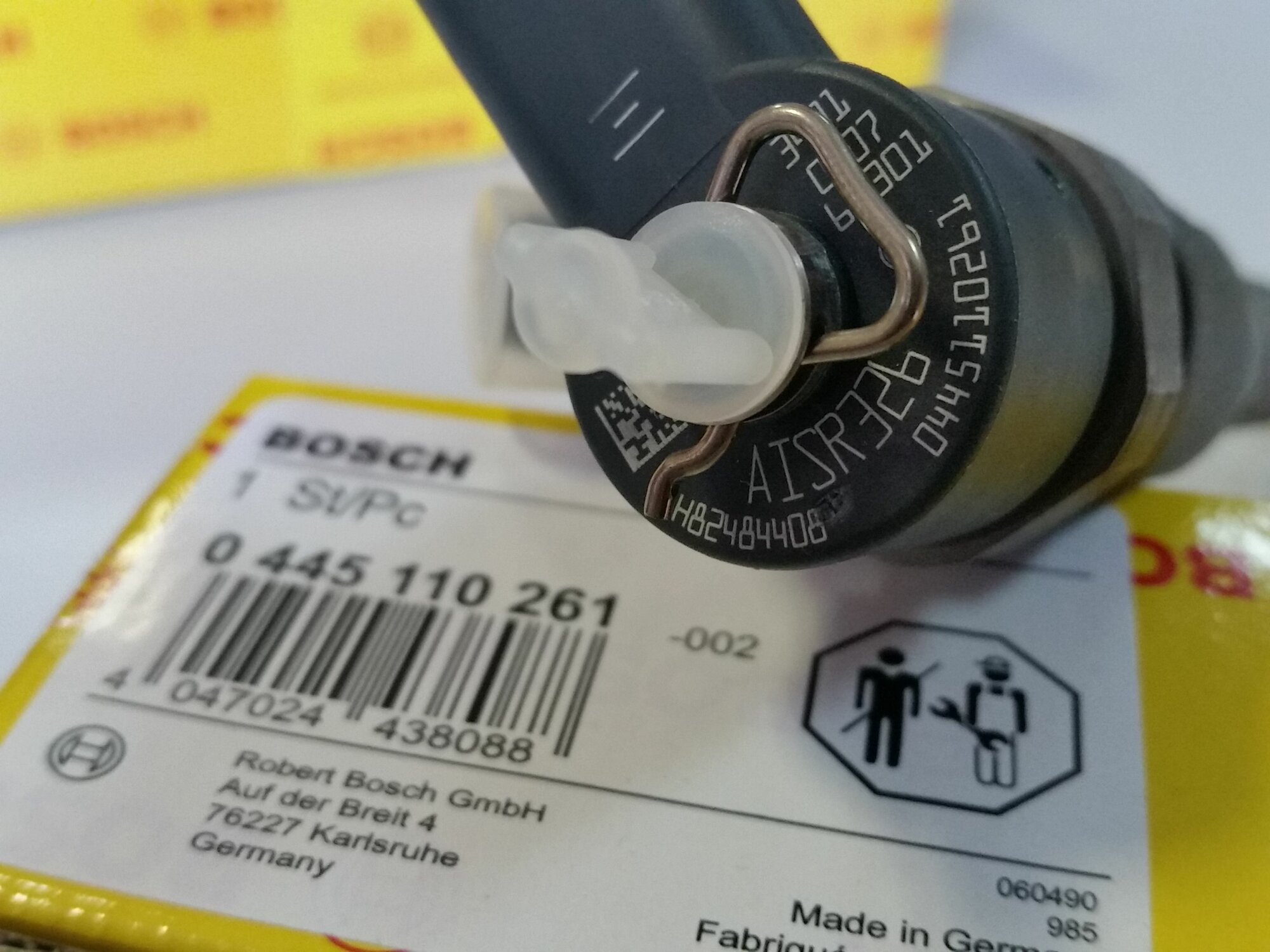 Форсунка BOSCH 0445110261 8200444808 RENAULT 2.2 dCi