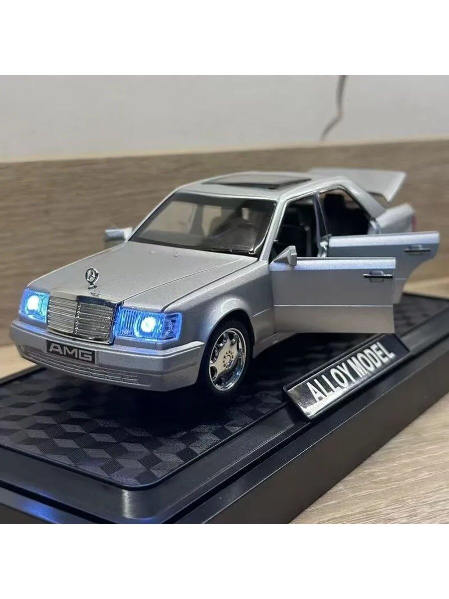 Металлическая автомобильная модель Mercedes-Benz E500 в масштабе 1:28