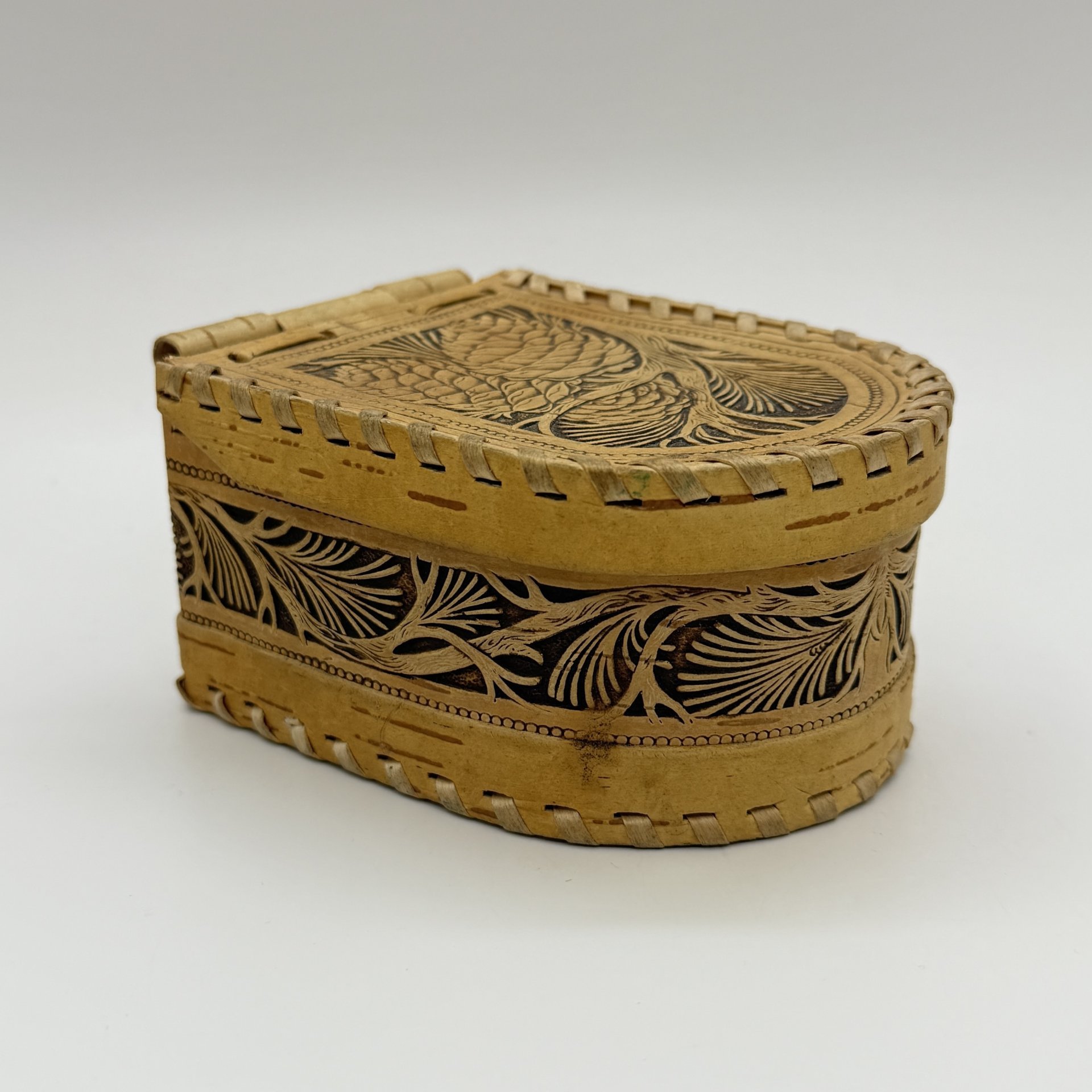 Шкатулка "Шишки", береста, Россия, 2000-2010 гг.