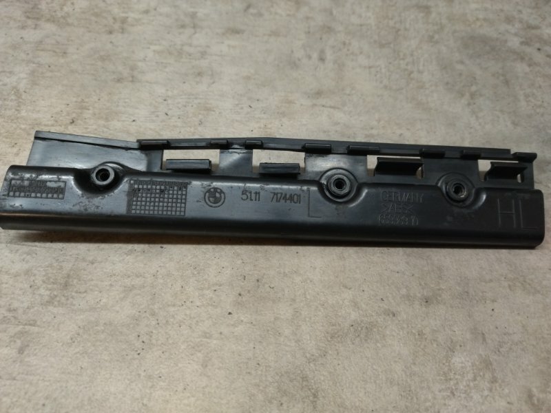 Кронштейн порога bmw E87 51117174401
