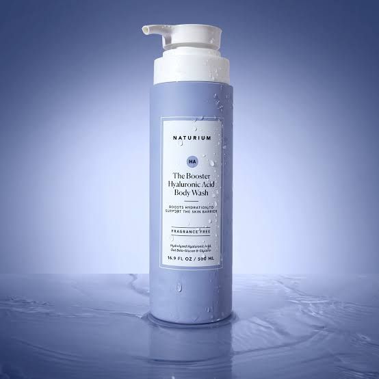 NATURIUM Гель для душа с гиалуроновой кислотой The Booster Hyaluronic Acid Body Wash 500мл