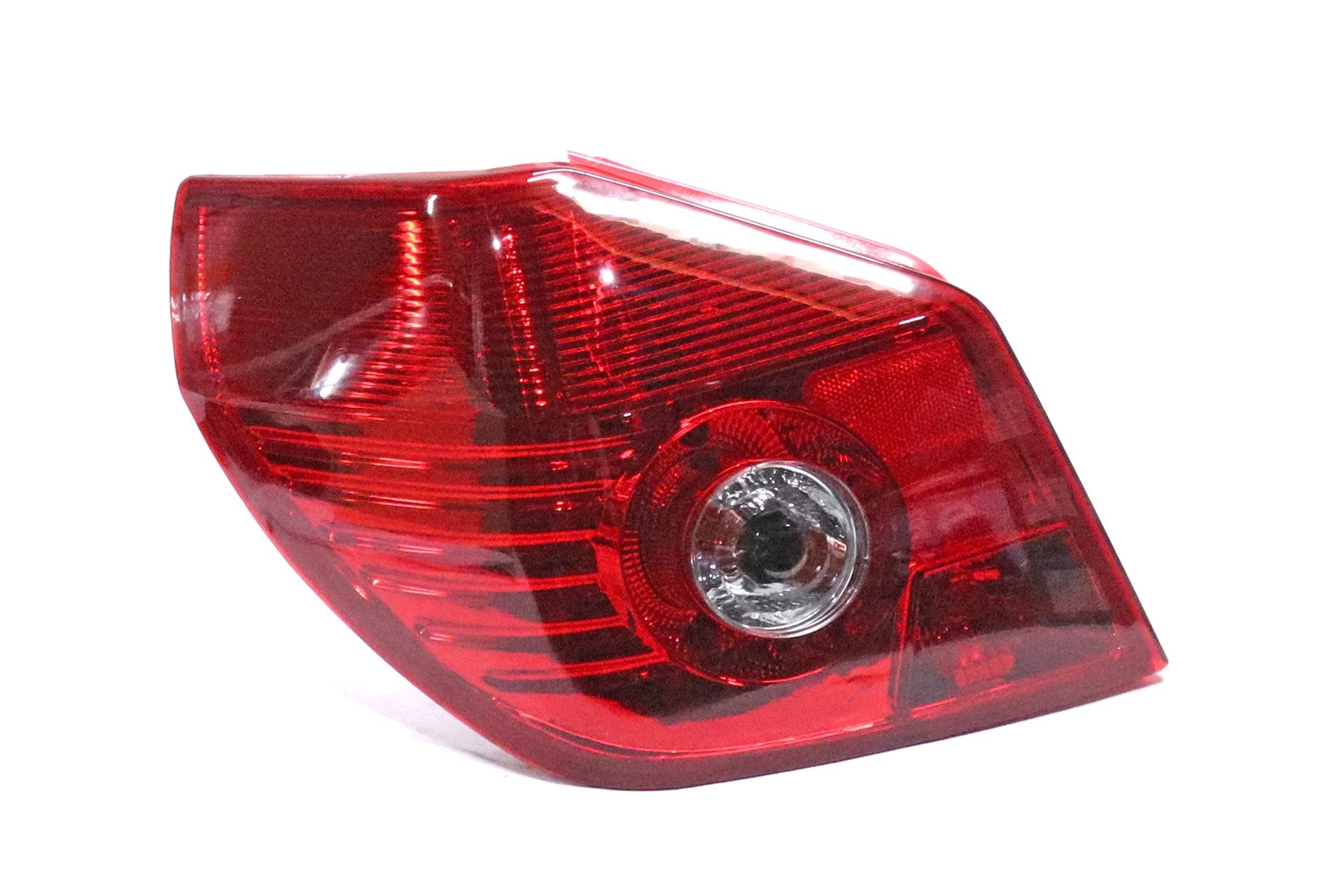 Фонарь задний левый Geely MK Cross (1017001549)
