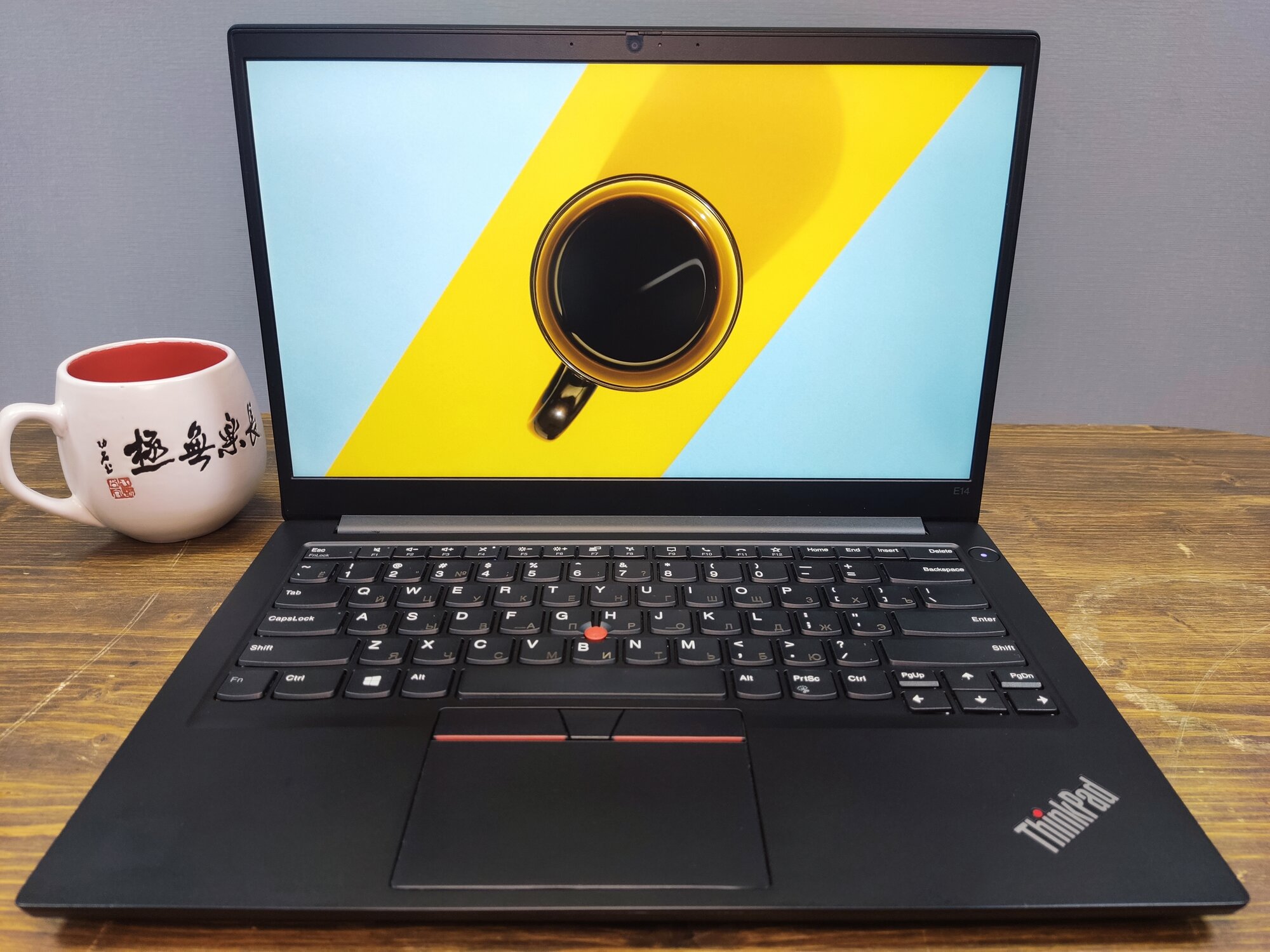 Ноутбук Lenovo ThinkPad E14 GEN 2 14", AMD Ryzen 7 4700U, RAM 8 ГБ, SSD 256 ГБ, AMD Radeon Graphics, Windows Pro, черный матовый, Русская раскладка