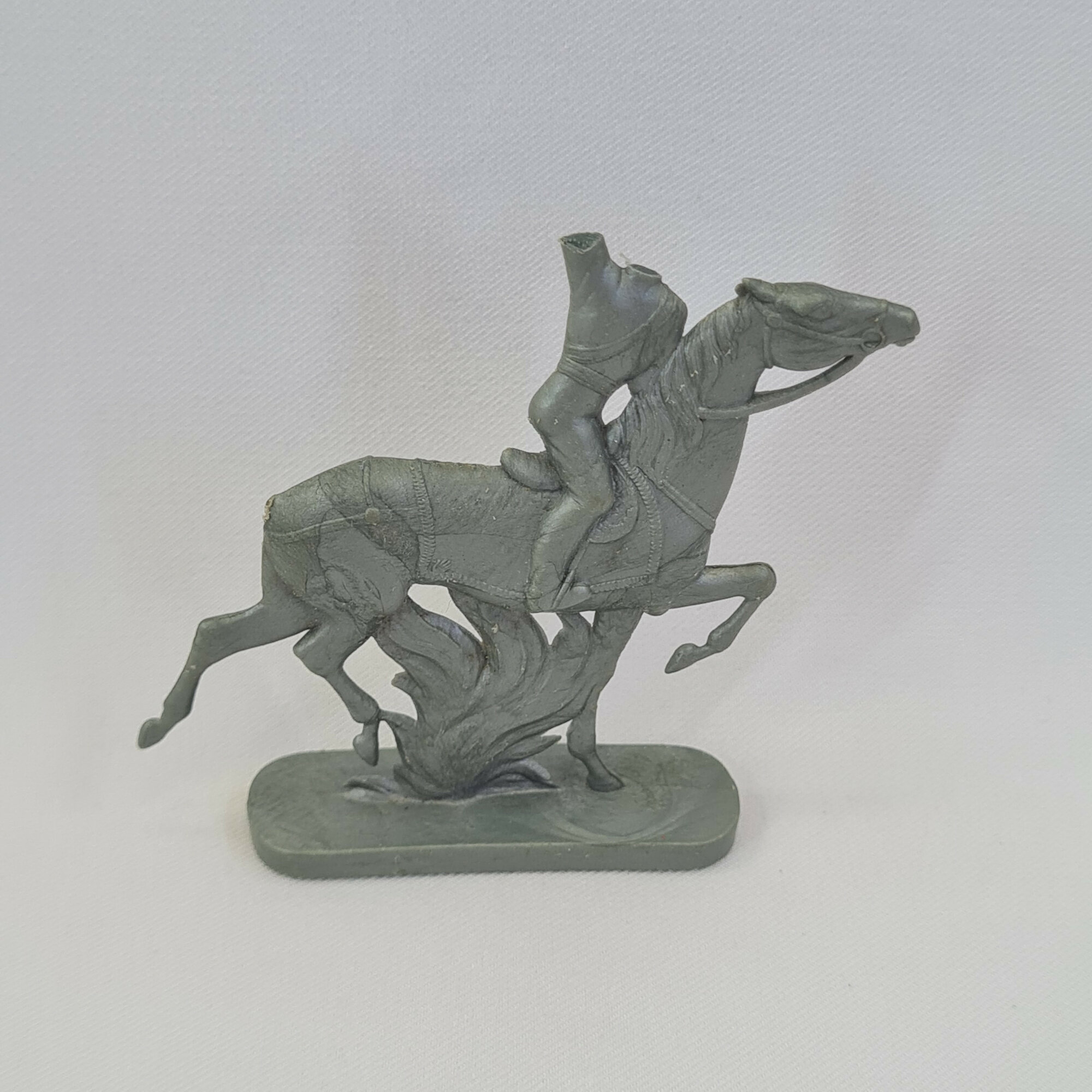 Игрушка всадник на лошади, винтаж СССР. Фигурка на подставке для игры и декорации