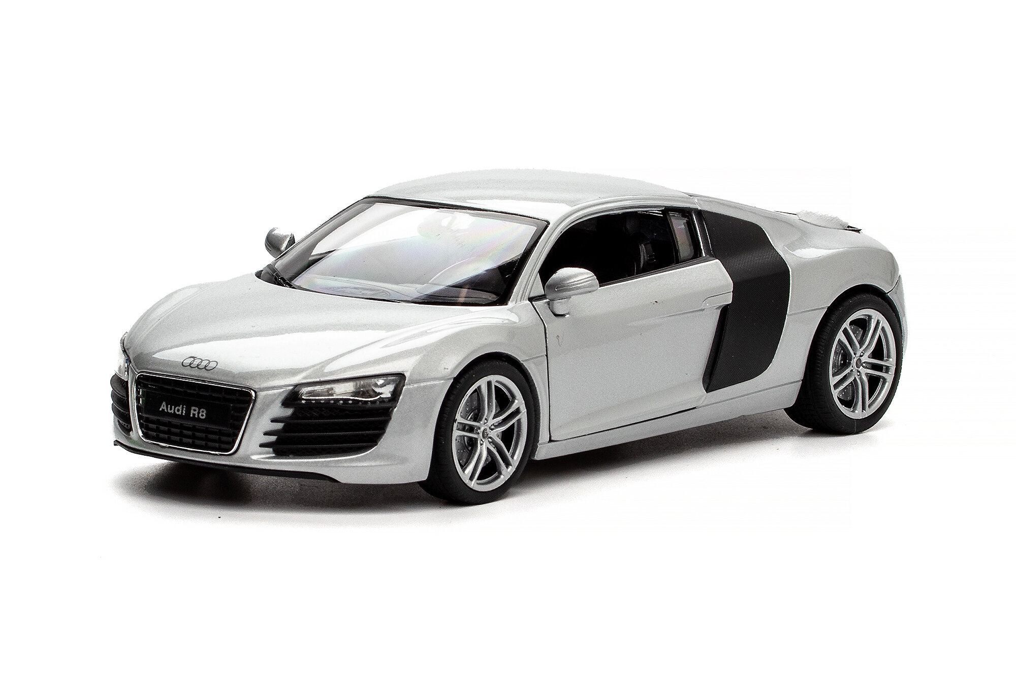 Модель коллекционная WELLY Audi R8 coupe / ауди Р8 серебристый