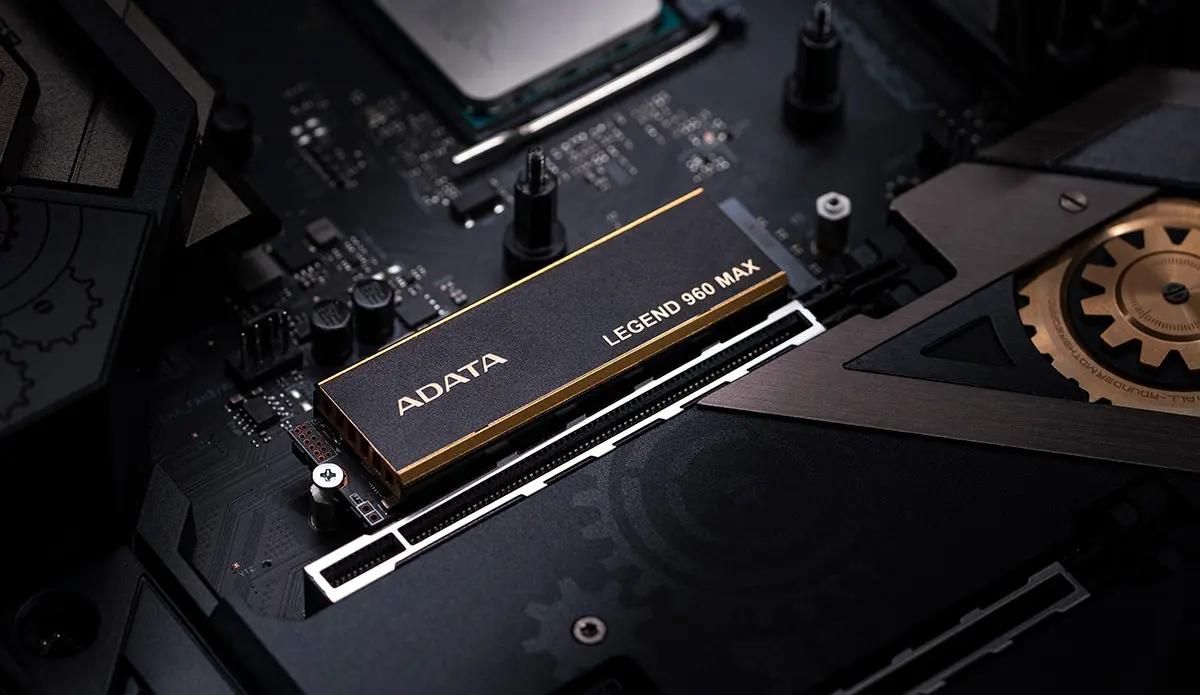 ADATA 1 ТБ Внутренний SSD-диск LEGEND 960MAX, M.2, PCI-E 4.0 16 Гбит/с (ALEG-960M-1TCS)