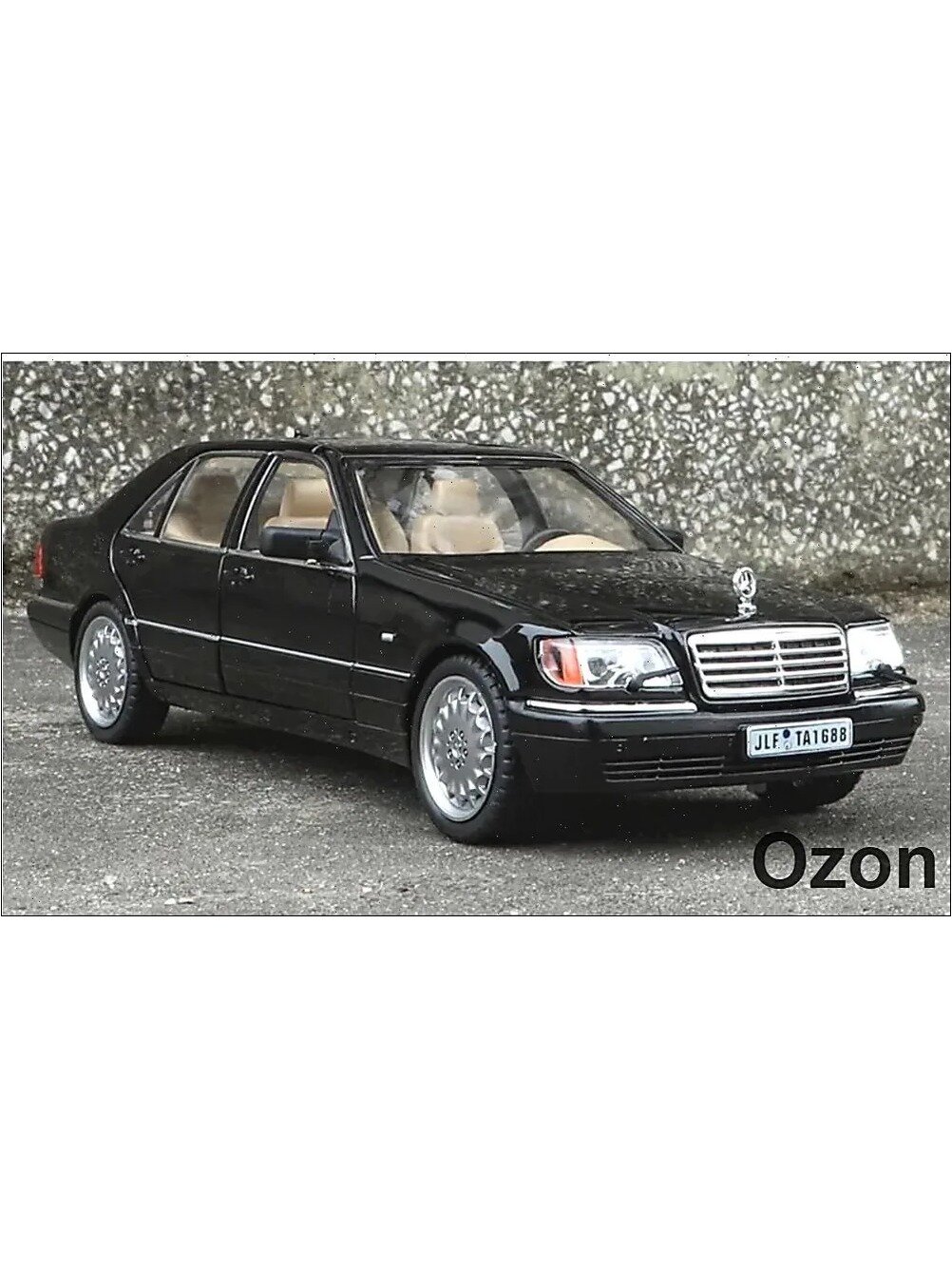 Коллекционная масштабная модель Mercedes Benz W140 S320 1:24 (металл, свет, звук)