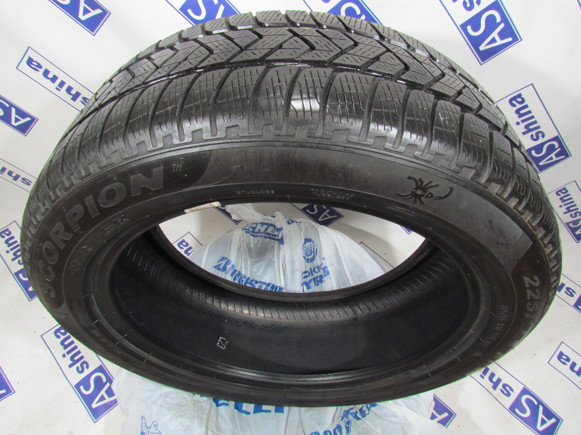 Pirelli Scorpion Winter 225 55 R19 зимние БУ шины 10-20% износ , артикул 0004497