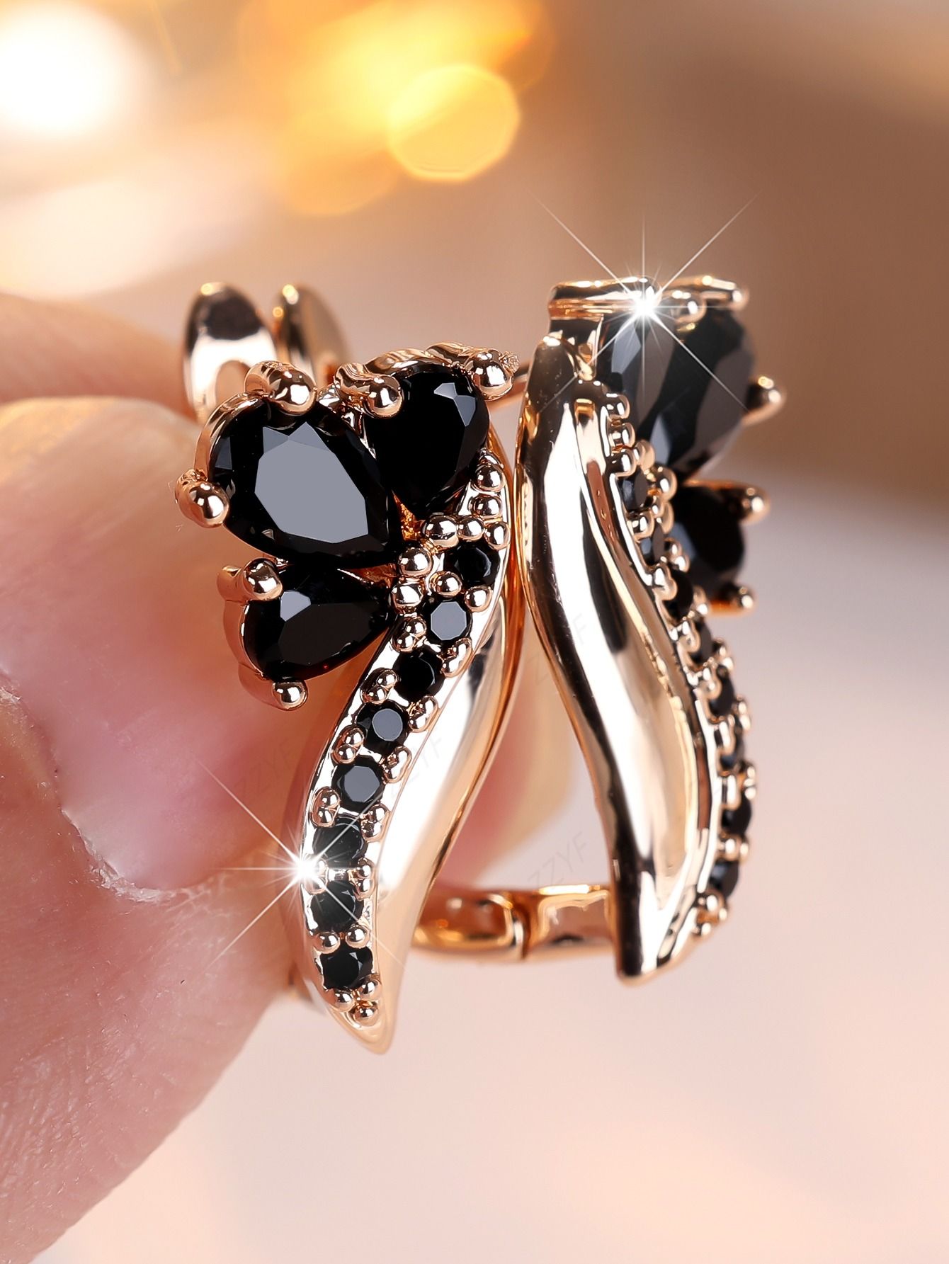 Серьги каффы, фианит
