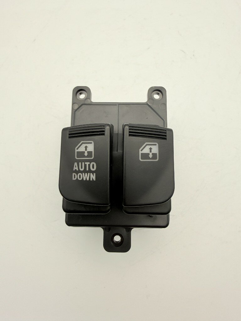 Кнопки стеклоподъемника 935701E000 Hyundai Accent 3 MC 2006-2010 AUTO