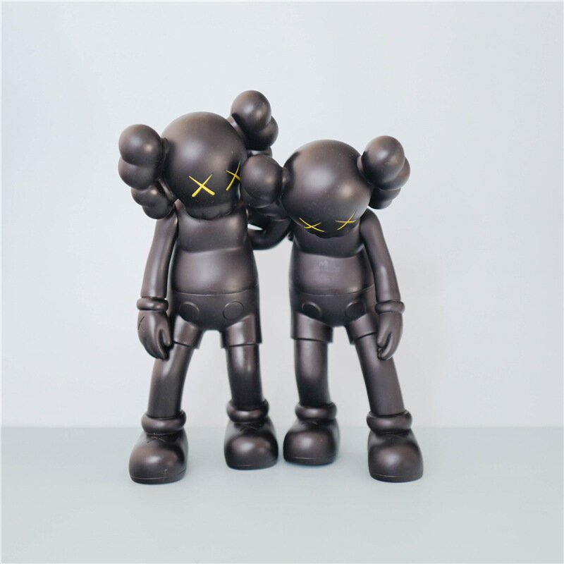 Фигурка KAWS Стиль Коллекционная Игрушка 26см Along Фигура Чёрная ПВХ Фигура Для Декора Дома Подарок В Коробке