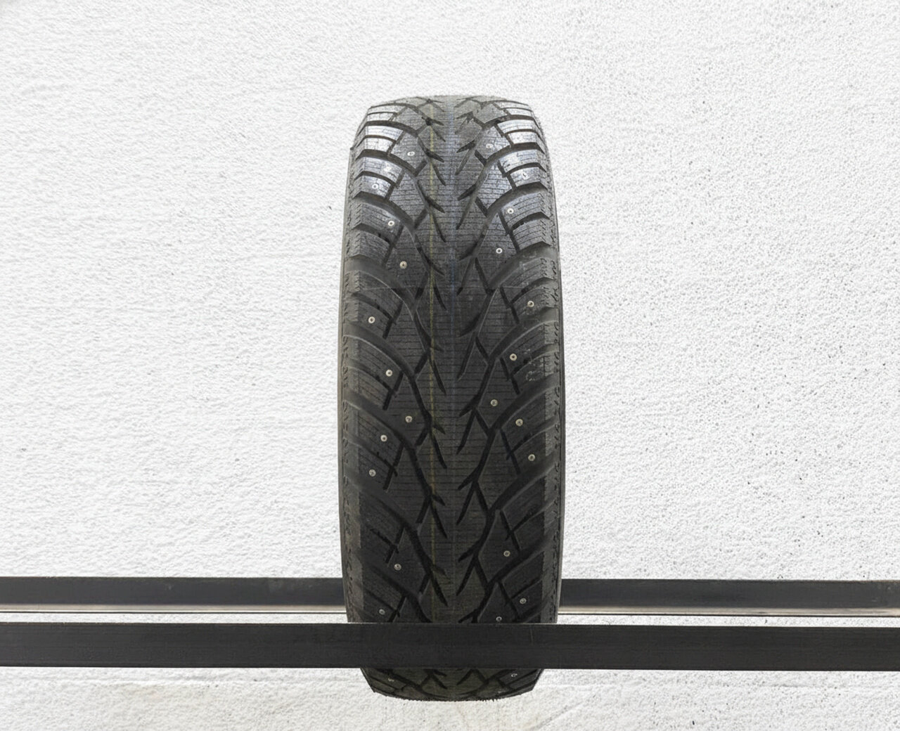 Зимние шины шипованные Aplus A503 225/60 R17 15% износ TSB056723