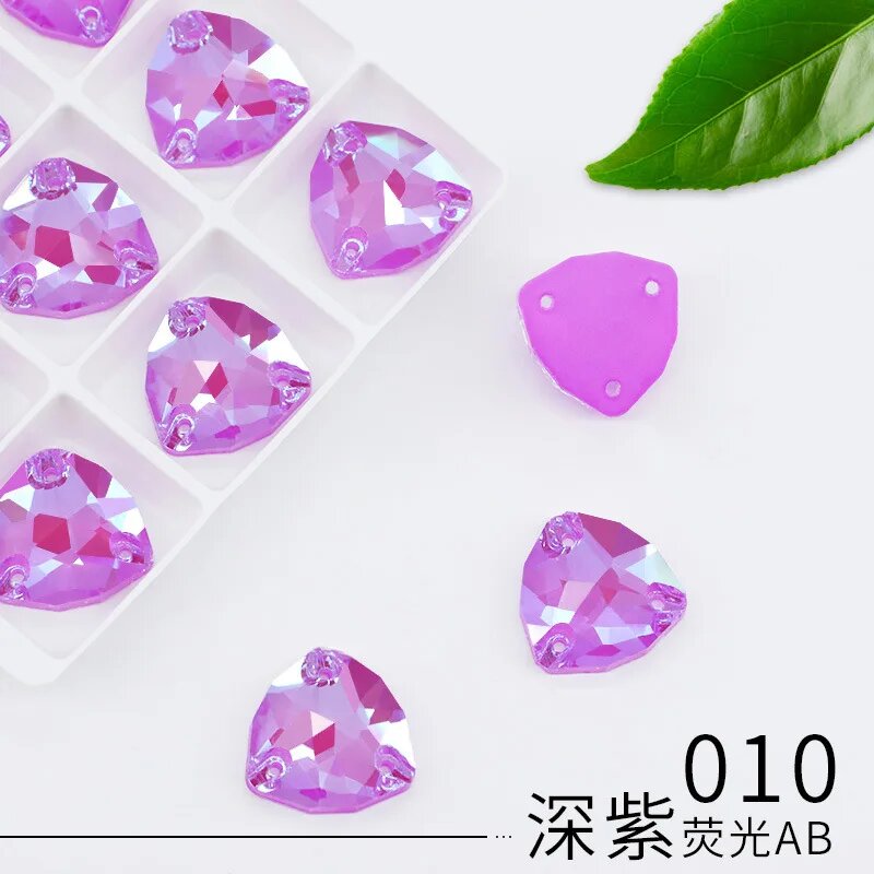 Неоновые треугольные кристаллы AB стеклянные стразы для пошива 12x12mm 28pcs, Amethyst Neon AB