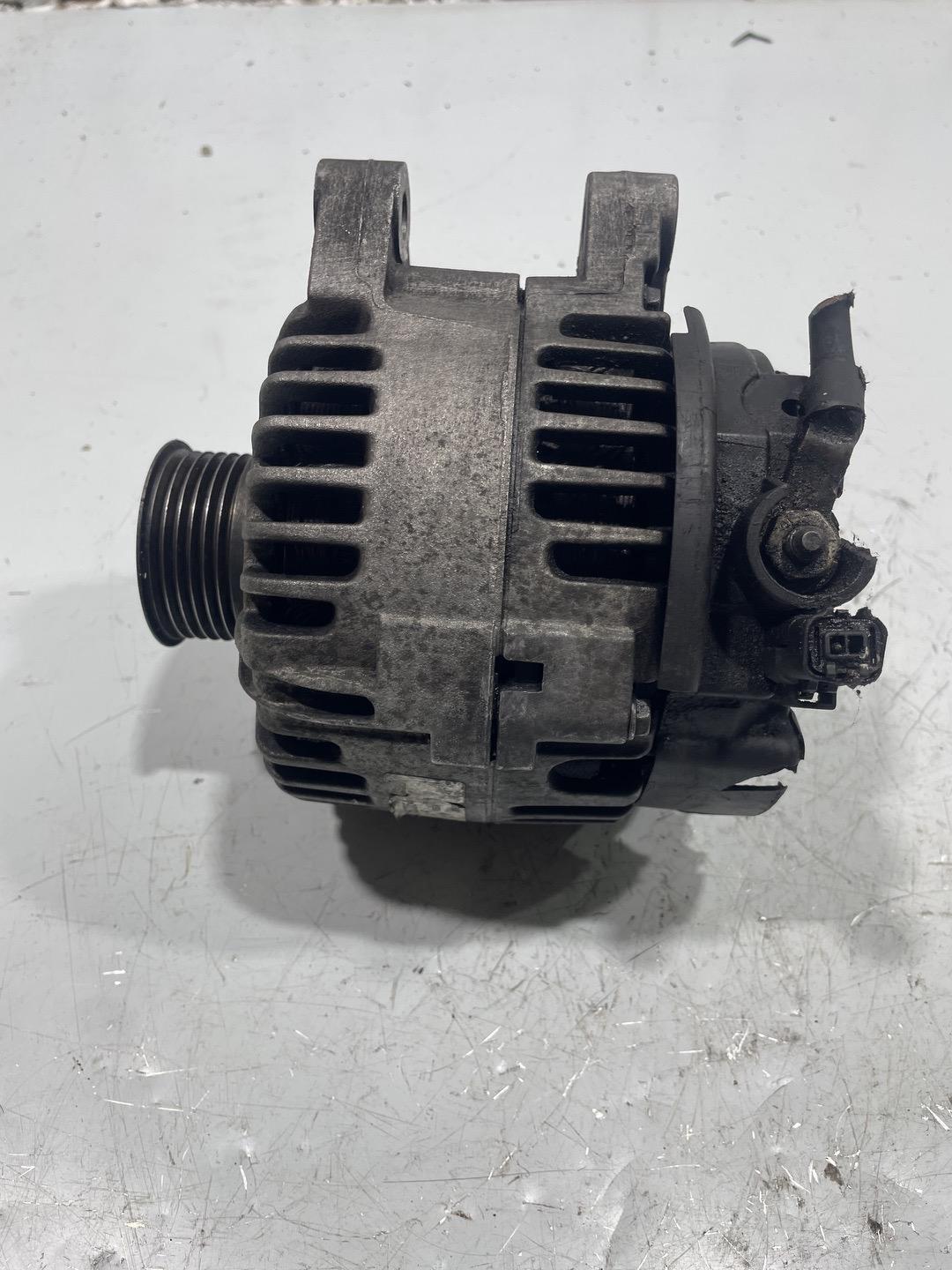 Генератор Volkswagen Polo 4 (2001 - 2005) 0124315005