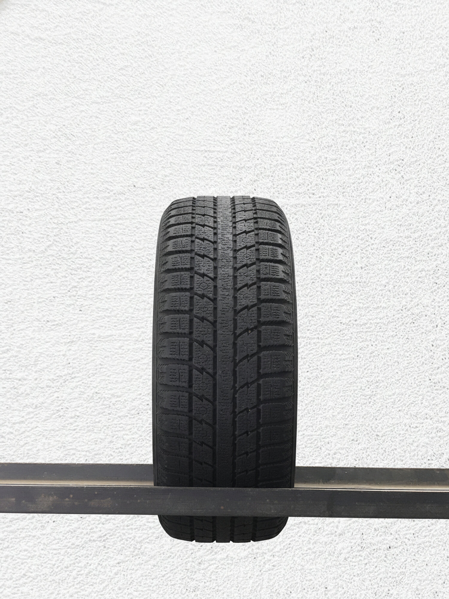 Зимние шины нешипованные Toyo Observe GSi5 215/55 R17 35.0% износ PT0010252 TSB053213