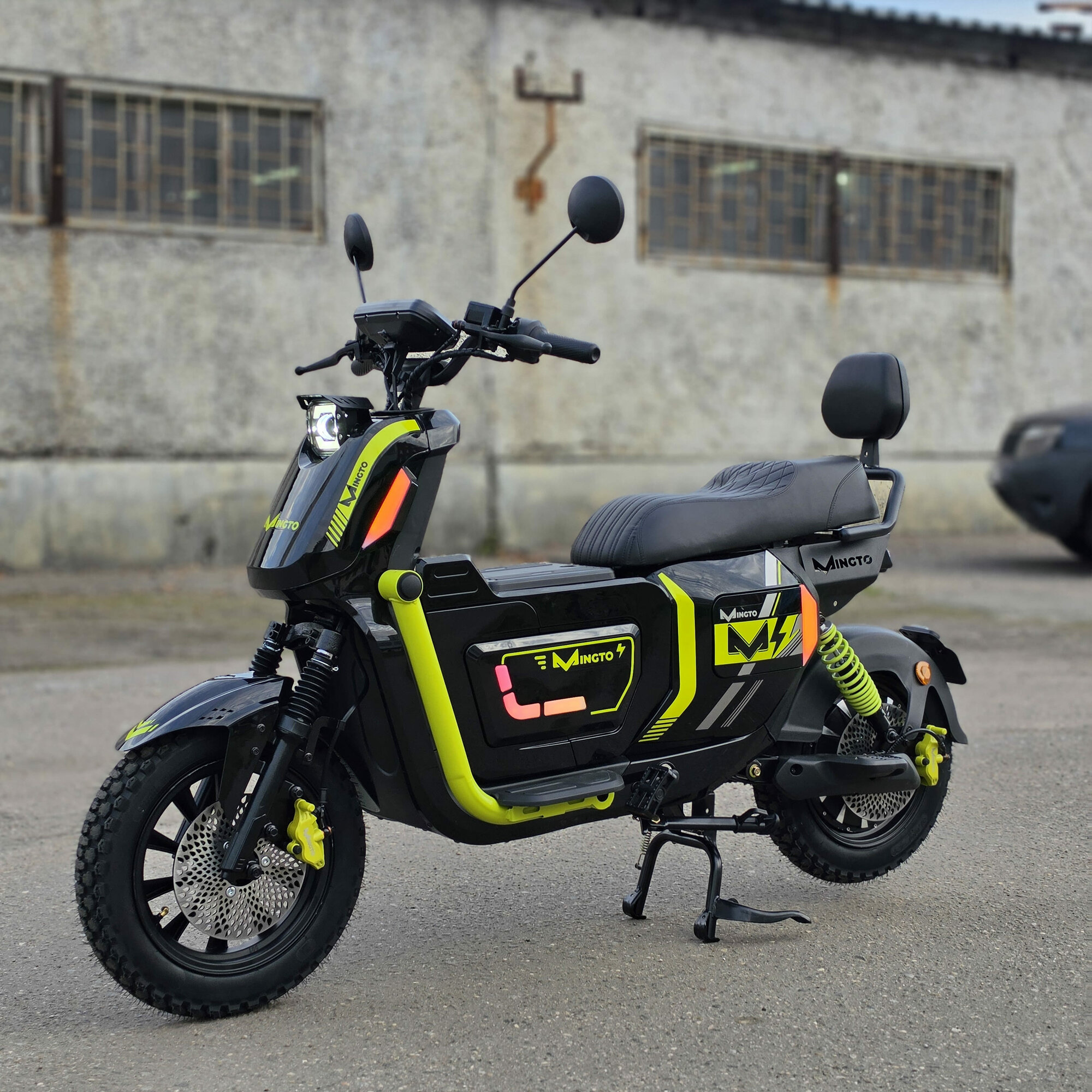 Скутер Mingto U2 Pro 2000 Ватт; 60V/33Ah LiFePo4; контроллер 62A (пик 3700W)