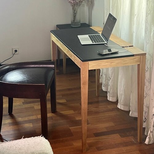 Компьютерный стол с ящиком 120х60 см с кабель-менеджментом, массив дуба, со шпоном, Gatura Imir