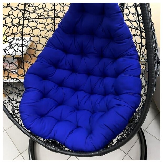 Молекула Подвесное кресло со стойкой D100х190 и коконом 90х73х130 (каркас экоротанг, черный + подушка габардин 603, голубая) - фотография № 15