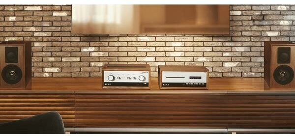 Интегральный усилитель мощности Leak Stereo 230 Walnut