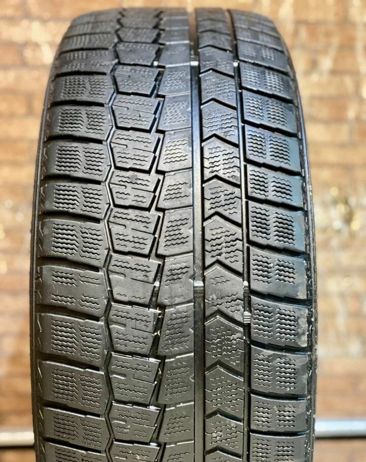 Dunlop Winter Maxx WM02 245/45 R18