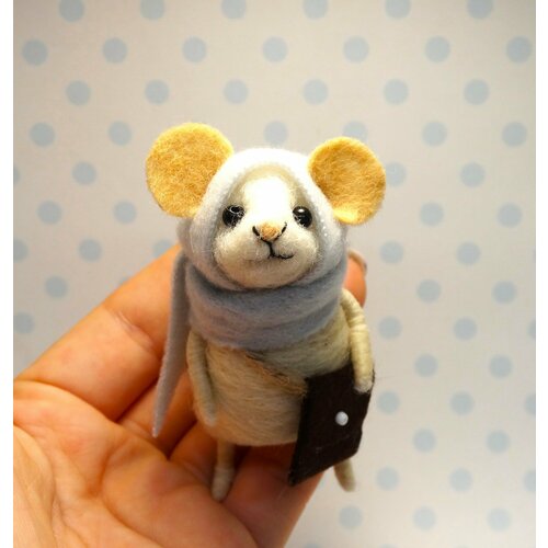 Сувенир. Мышка с сумкой. Ручная работа.