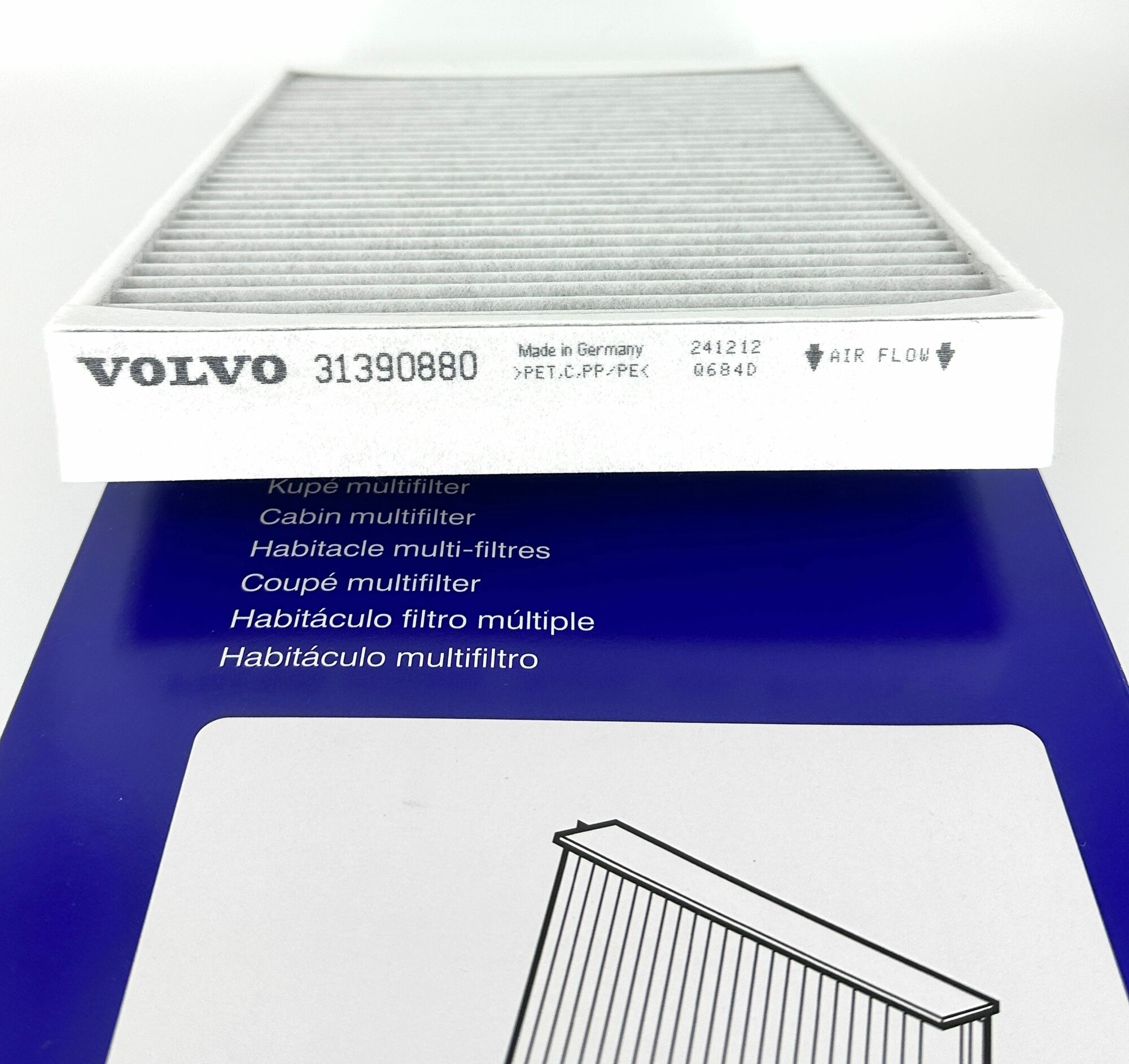 Фильтр салонный угольный Volvo 31390880 S60II S80II V60Cross Country V70II V70III XC60 XC70 II