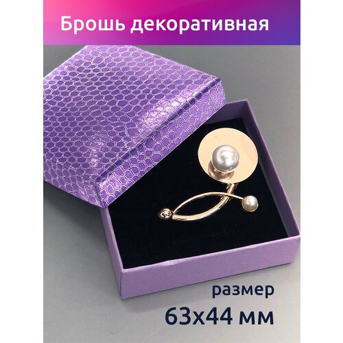 Брошь металл с жемчугом цв.золото