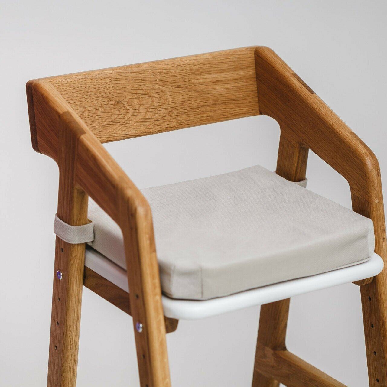Подушка для растущего стула без бортиков "Серая велюр"