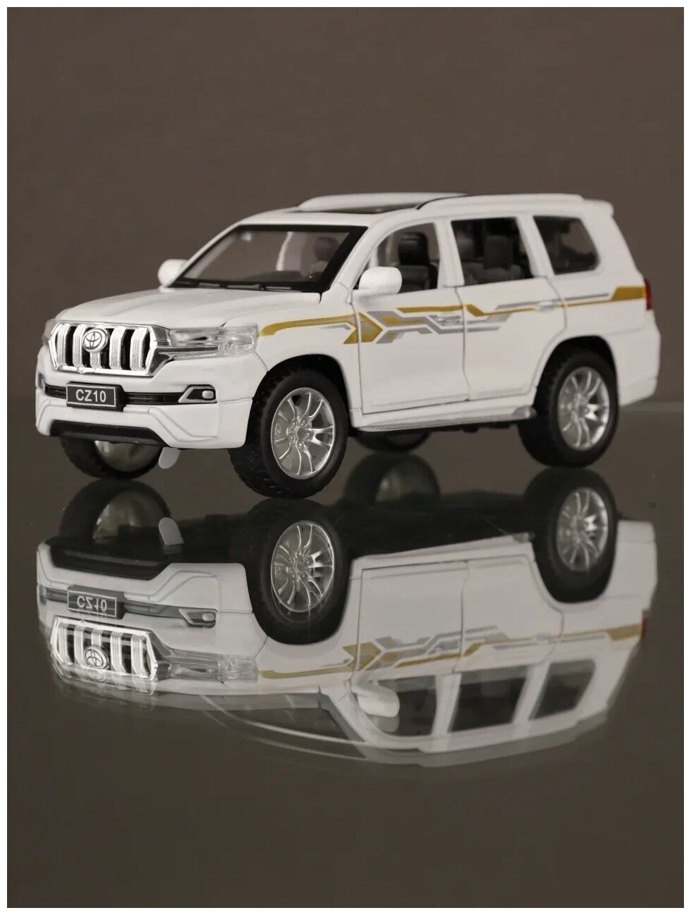 Детские игрушечные машинки Toyota Land Cruiser 200 / Тойота Ленд Круизер / металлические железные
