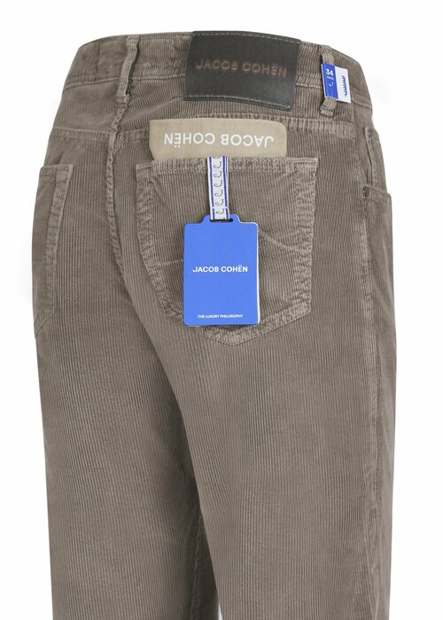 Джинсы Jacob Cohen Вельветовые джинсы Jacob Cohen модель Bard, размер 40, коричневый