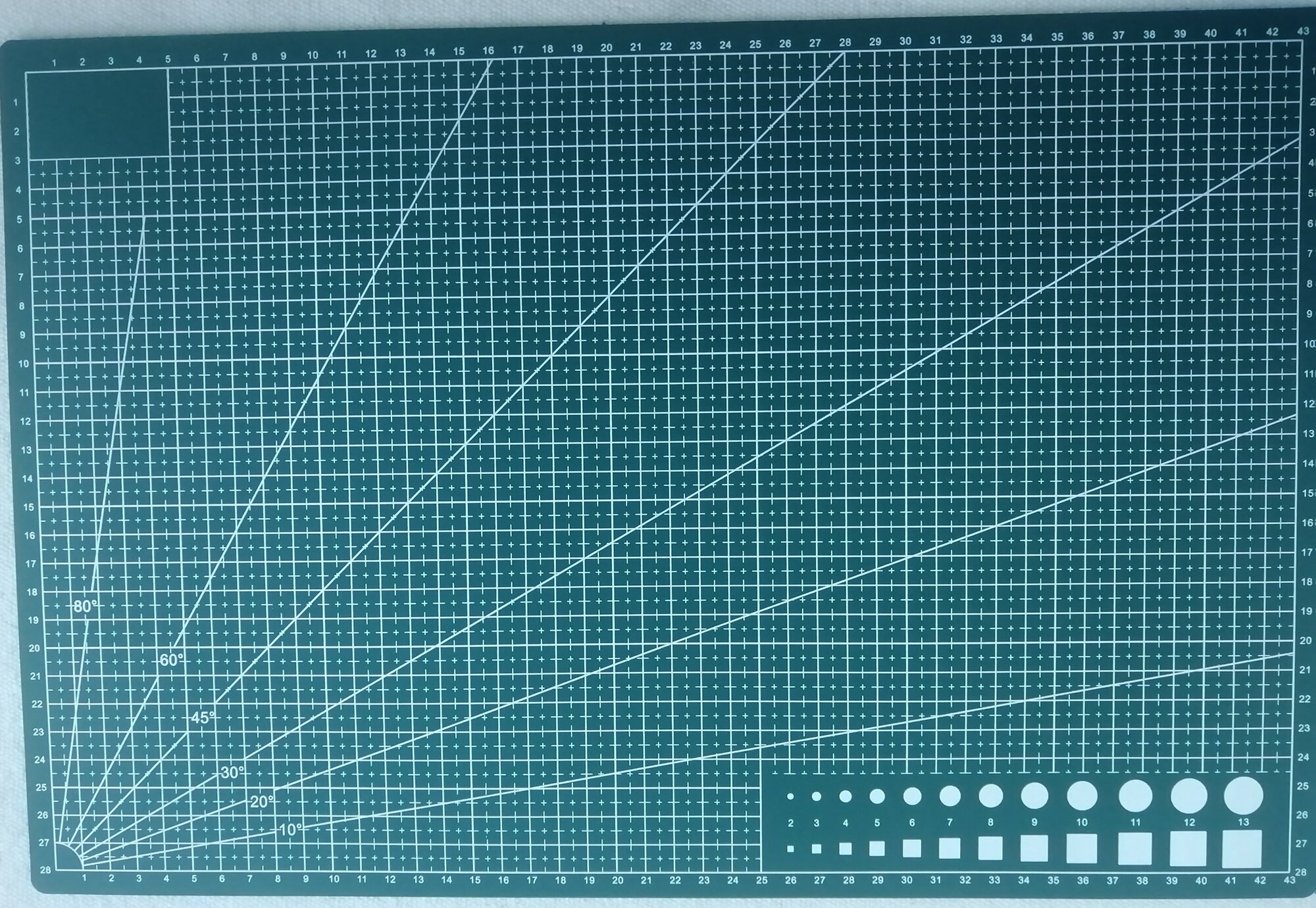 Коврик/Мат для резки А3 раскройный мат для рукоделия резки ткани и бумаги пэчворка