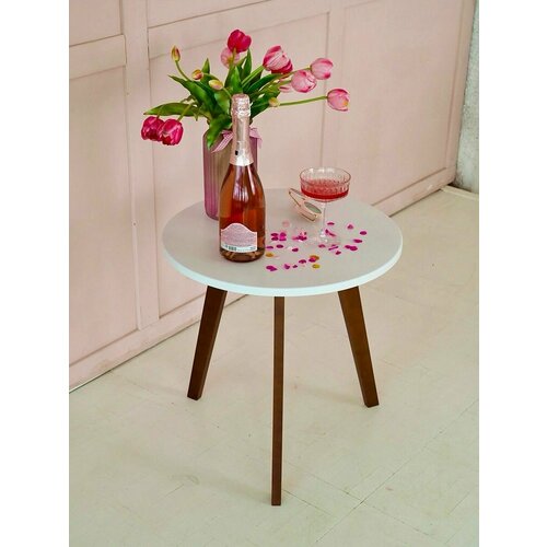 Журнальный столик круглый