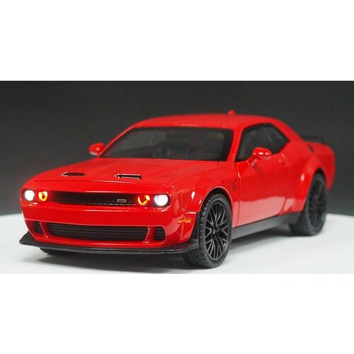 Модель автомобиля Dodge SRT Demon. Свет, звук.