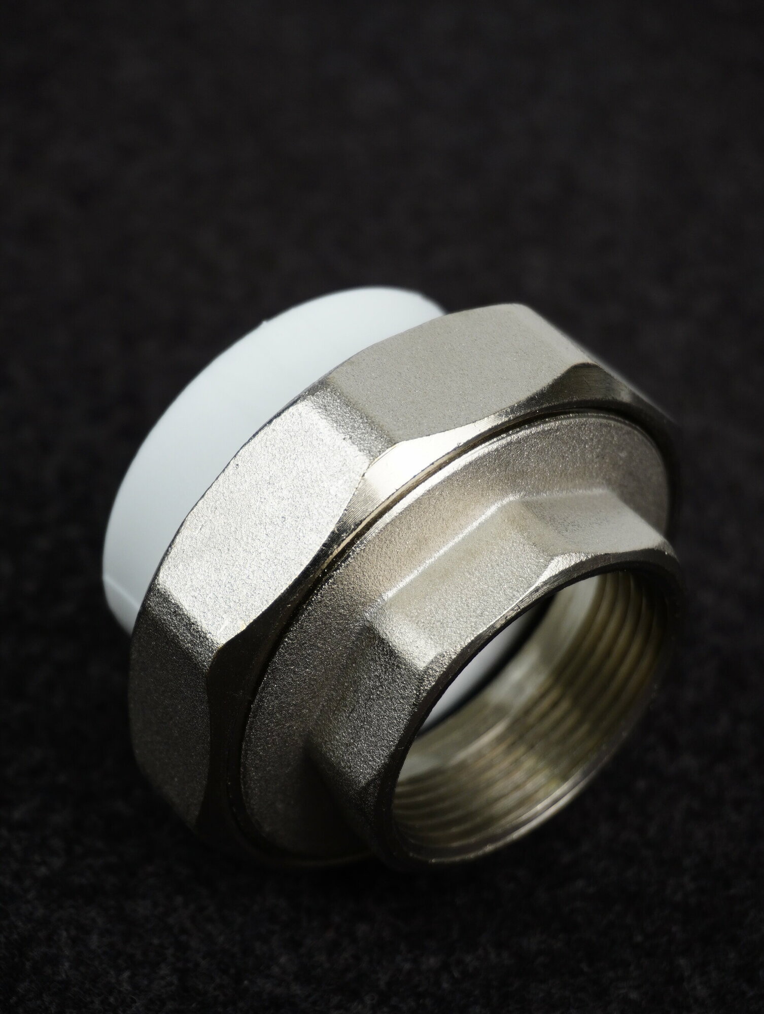 фото Муфта полипропиленовая комбинированная разъемная (американка), внутренняя резьба 50х1 1/2 (Valfex) 1шт.