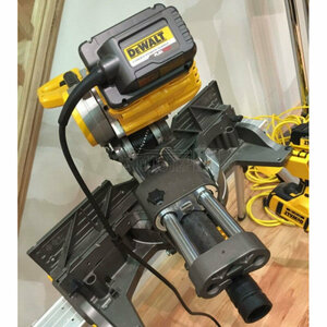 DeWALT DCB500 54
