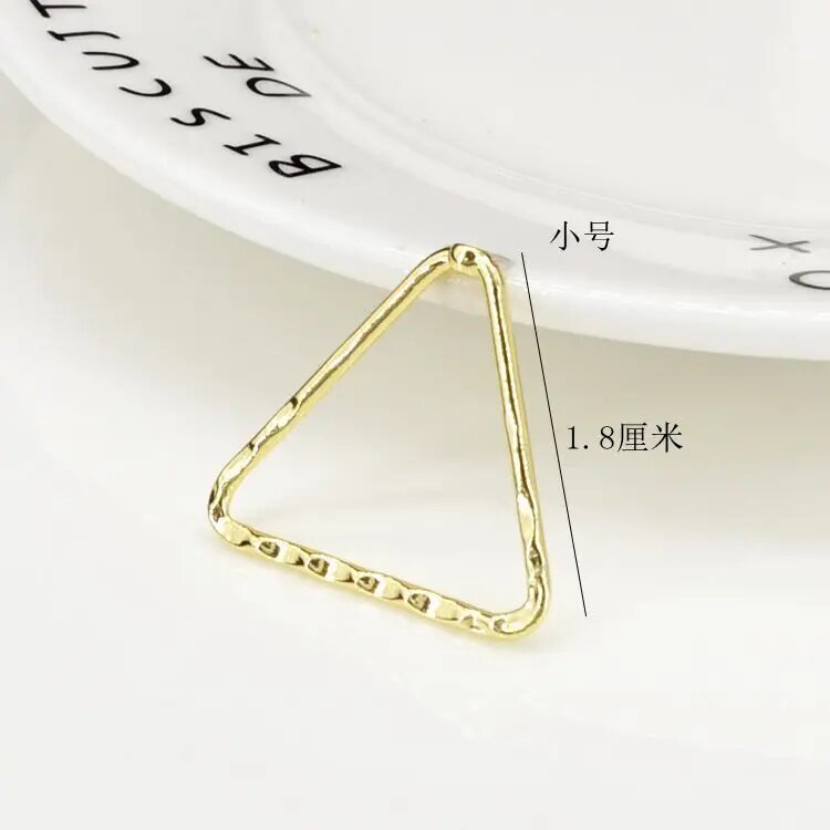 Металлическая рамка треугольная small triangle
