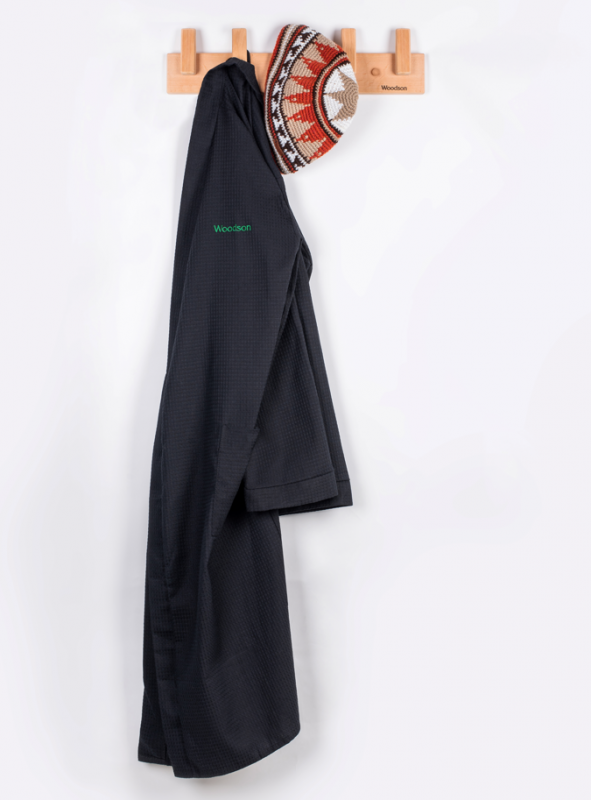 Халат для бани, сауны, дома унисекс для мужчин из вафельной натуральной ткани чёрного цвета с вышивкой Woodson, с поясом и карманами, размер 50-52 - фотография № 3