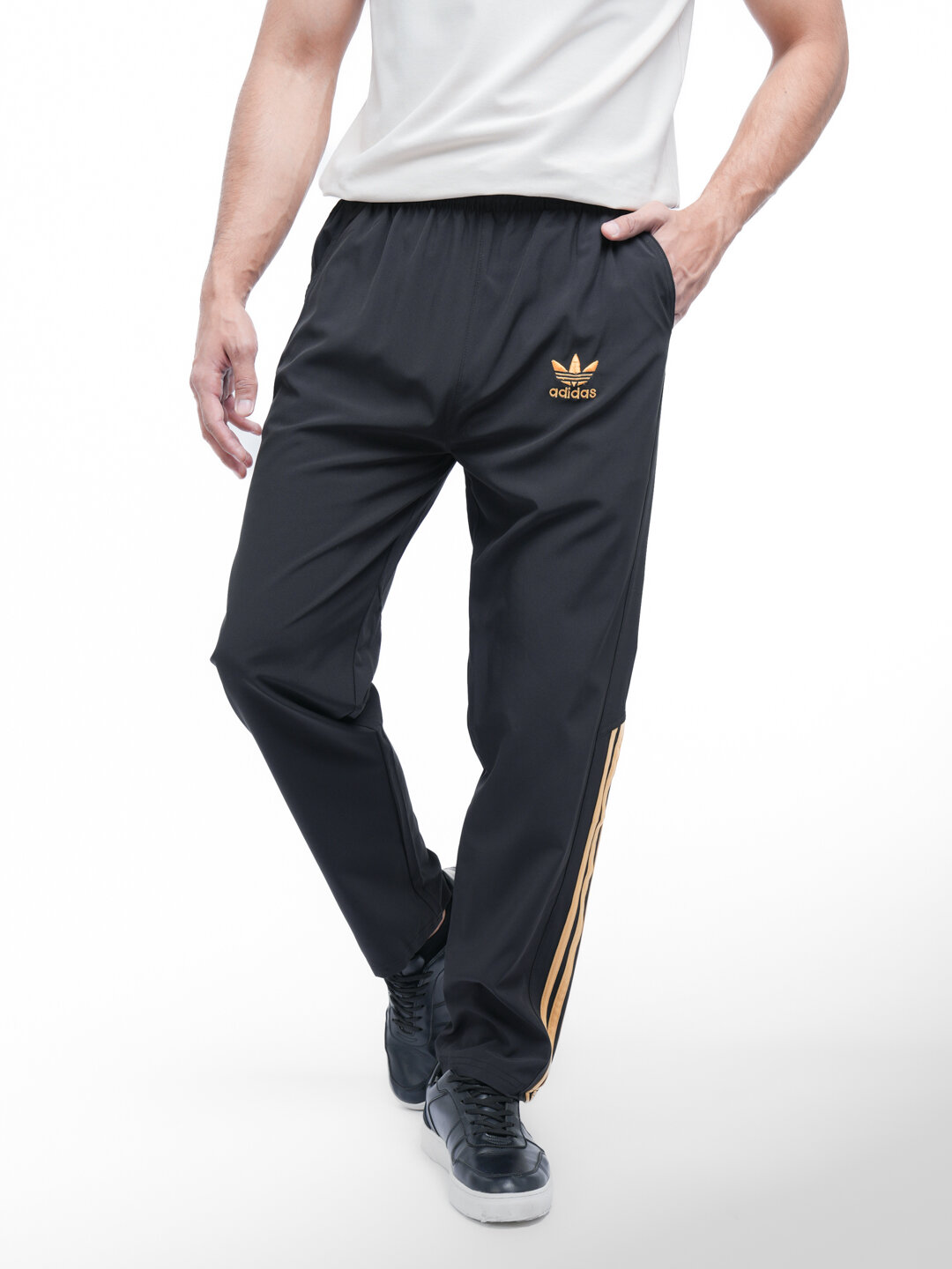 Спортивные штаны ADIDAS унисекс — фото 1