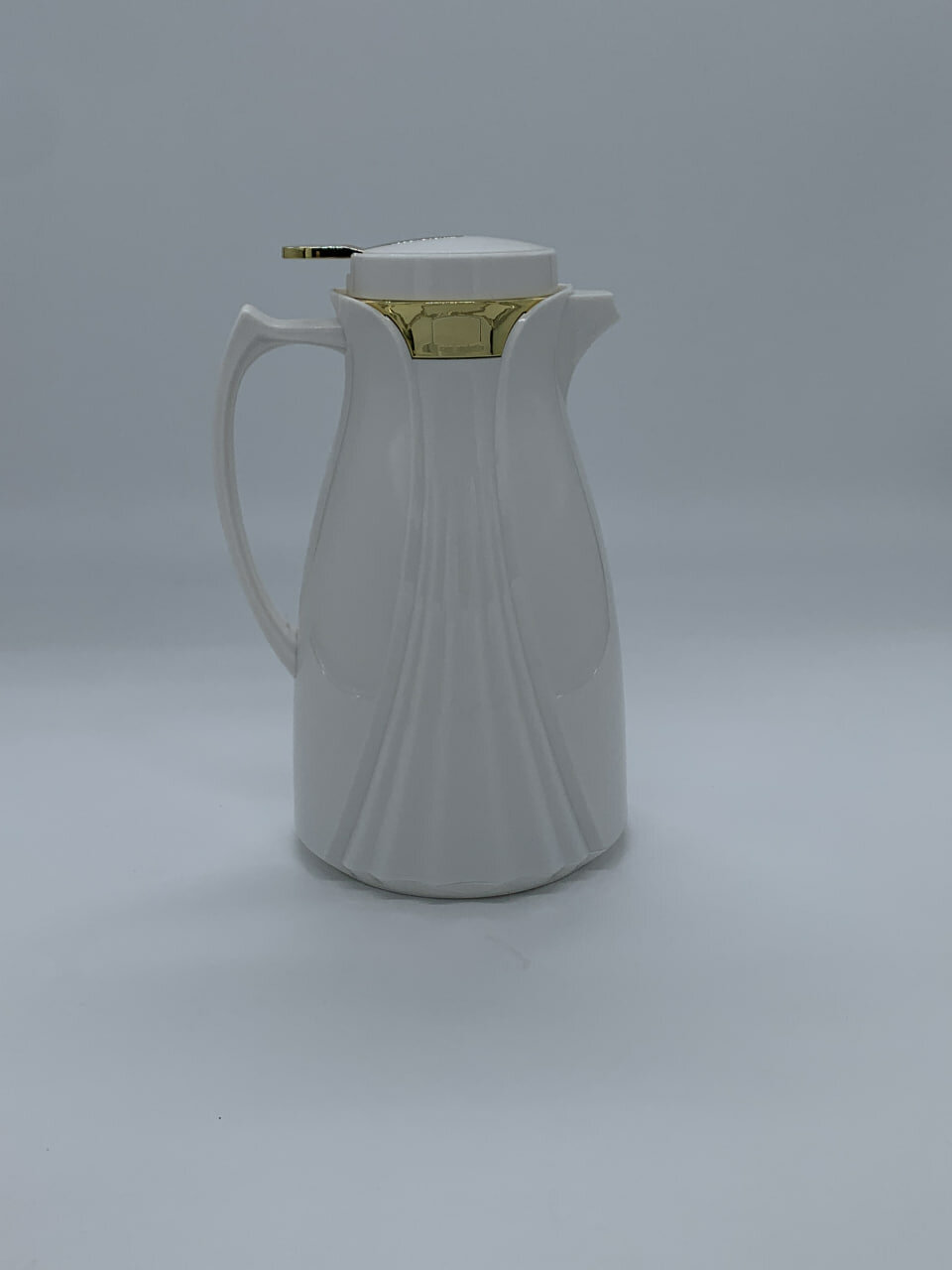 Термос MIX PODAROK: Термос с пластиковой крышкой, колба, удобный для ежедневного использования: