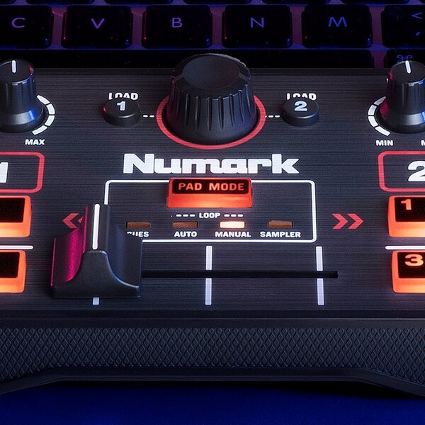 Numark DJ2GO2 Touch