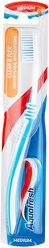 Зубная щетка Aquafresh Clean & Flex, голубой