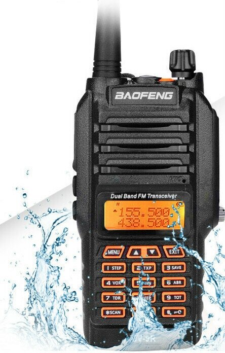 Портативная рация Baofeng UV-9R Plus IP67 8 Ватт с гарнитурой