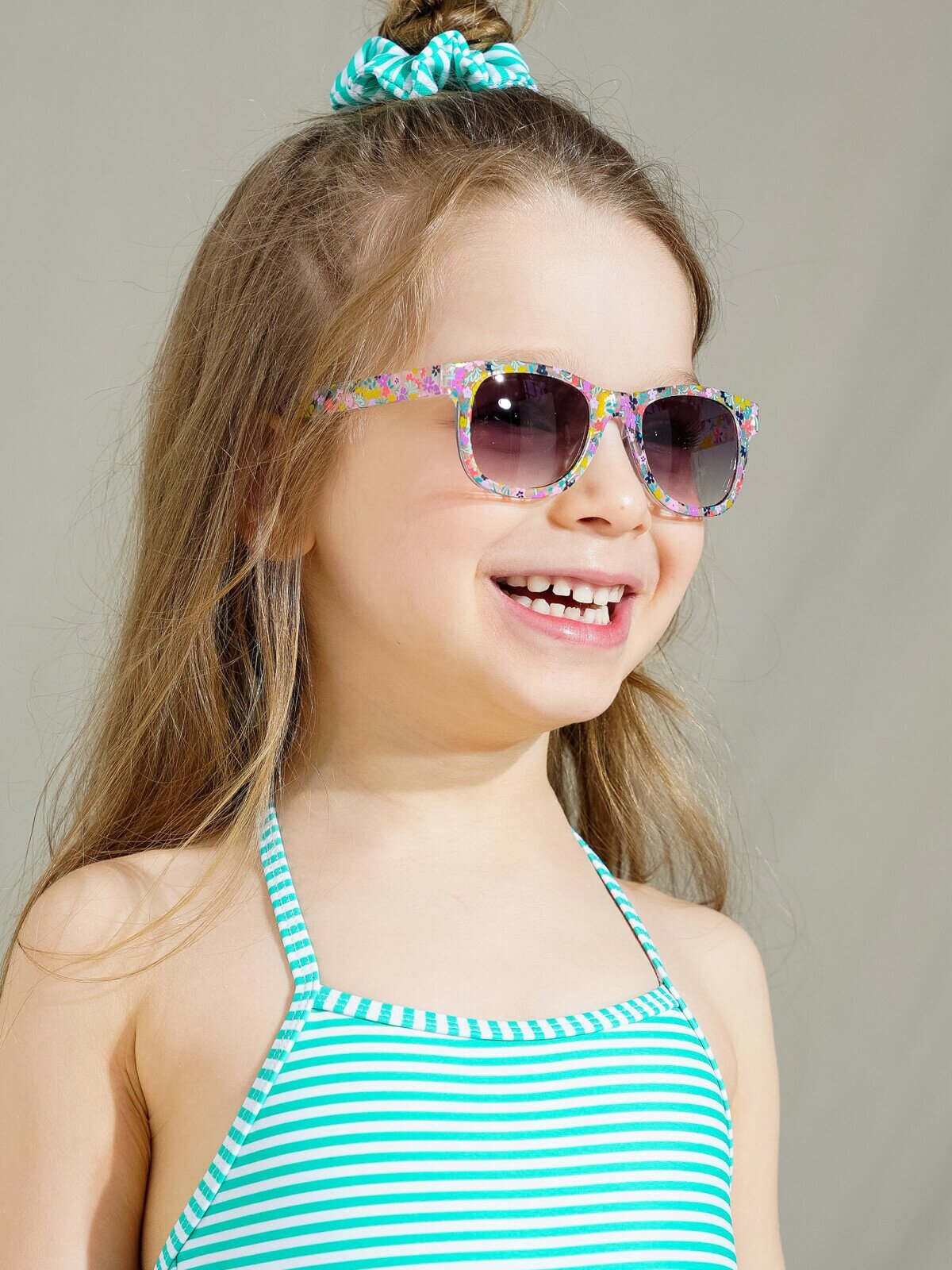 Солнцезащитные очки для девочки PlayToday размер ширина оправы – 123 мм длина дужки – 110 мм зеленый