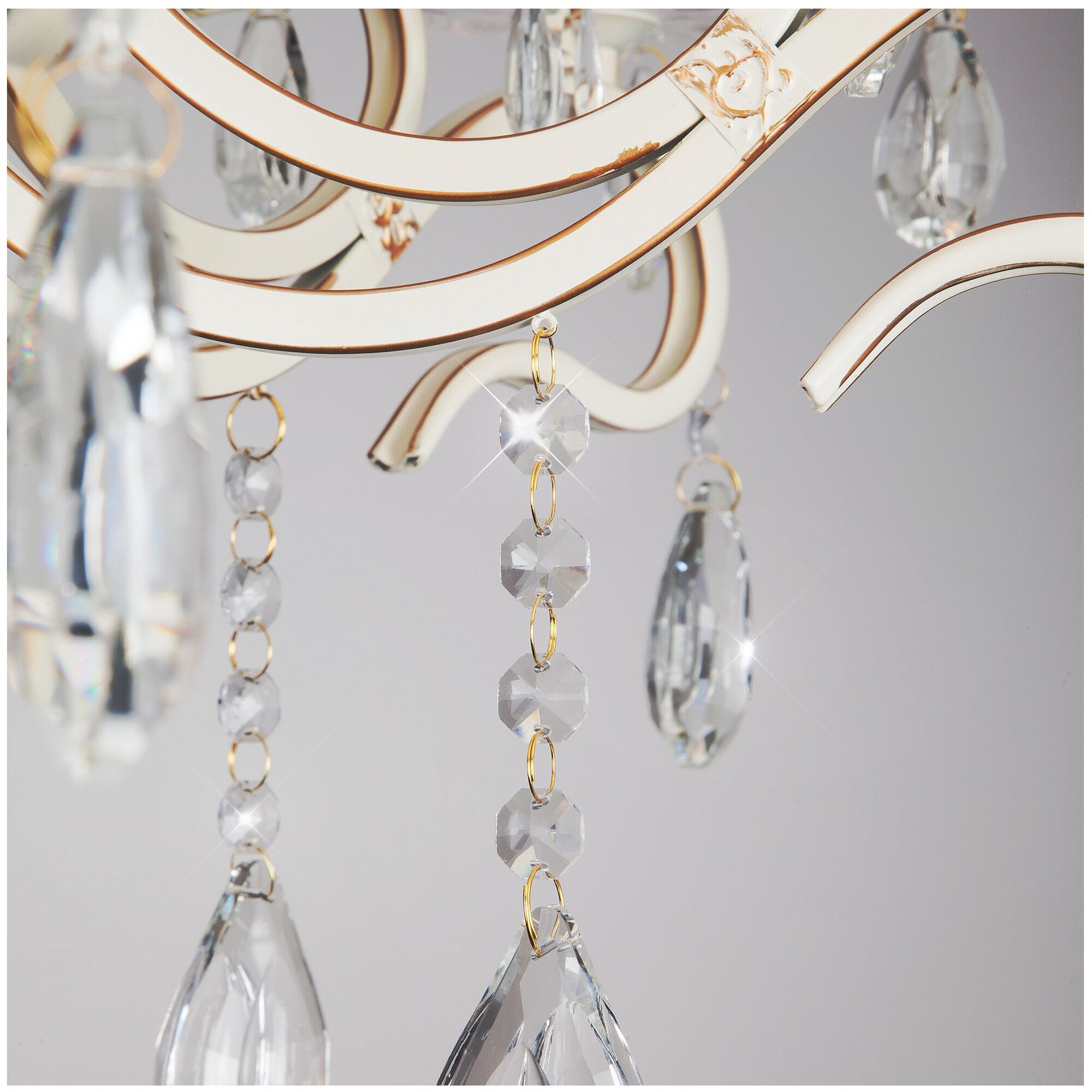 Подвесная люстра Eurosvet 12205/6 белый Strotskis