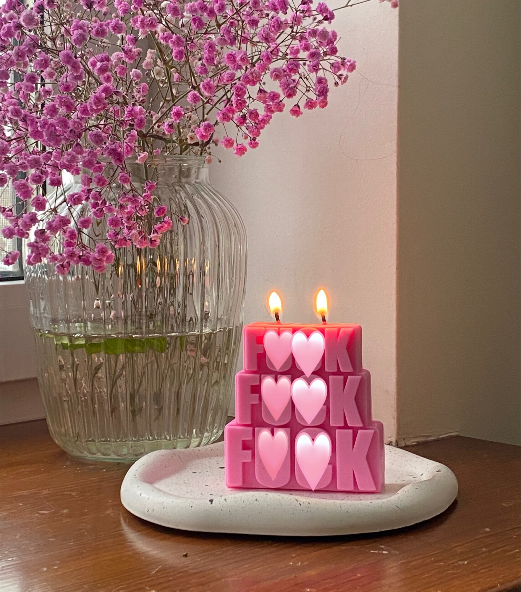 Свеча ароматическая Triple f mini pink/розовая свеча с ароматом бергамота 9 см DEMETRA CANDLES