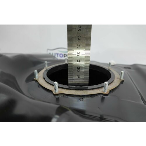 Топливный бак для Toyota RAV4 III поколение 2005-2013г бензин